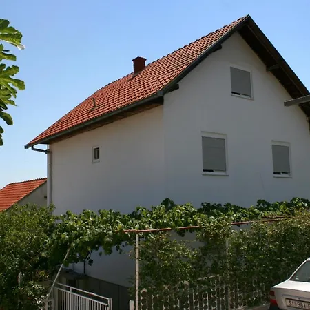 Twin 6824c Gæstehus Podaca